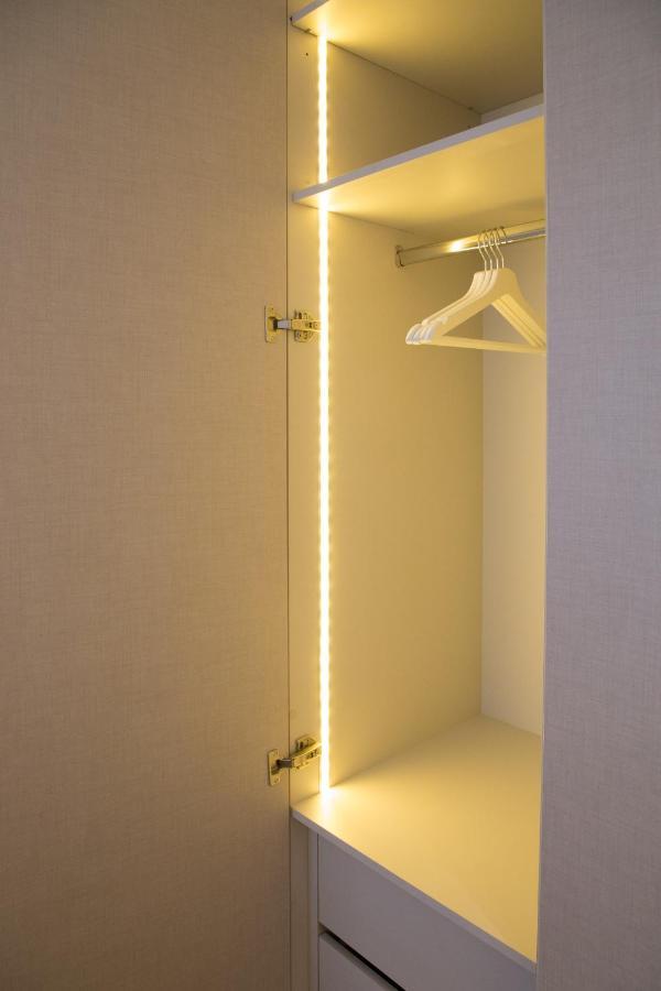 Athenais Luxury Apartment Екстер'єр фото